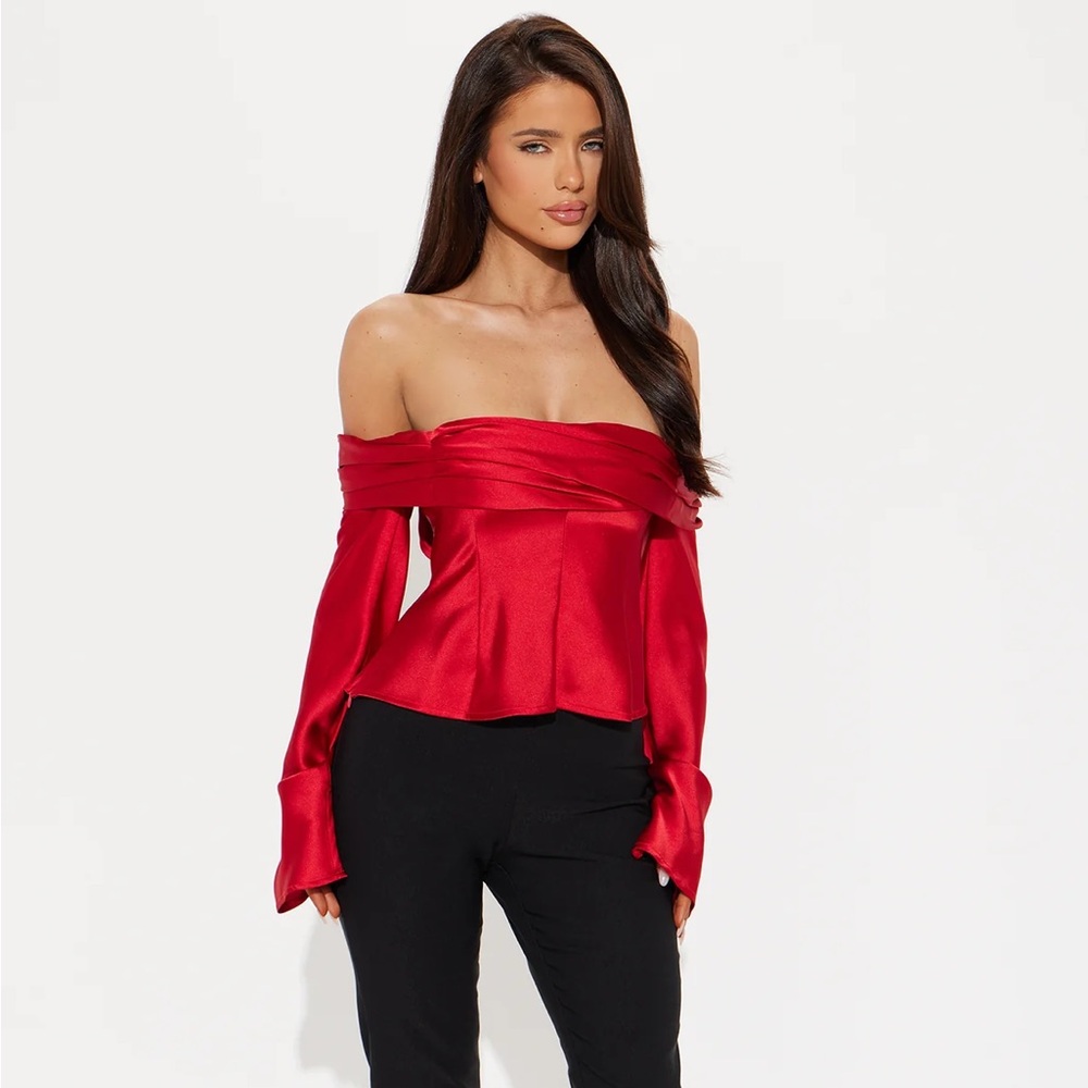 NWOT Fashion Nova Red Off-Shoulder Top - Picture 2 of 4